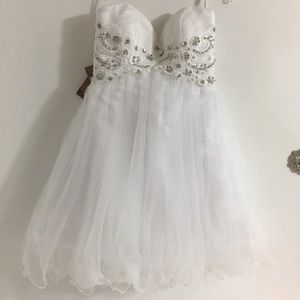 A-Line/Princess Sweetheart Mini Tulle Dress With Beading